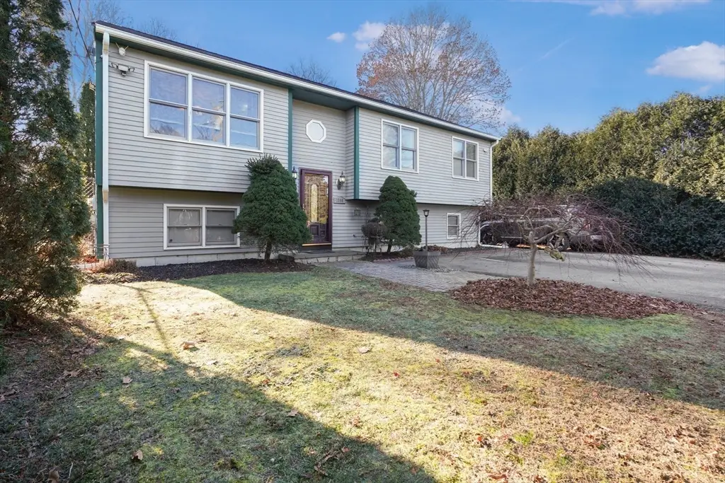 1396 Wilbur Ave, Swansea, MA 02777 - Image #1