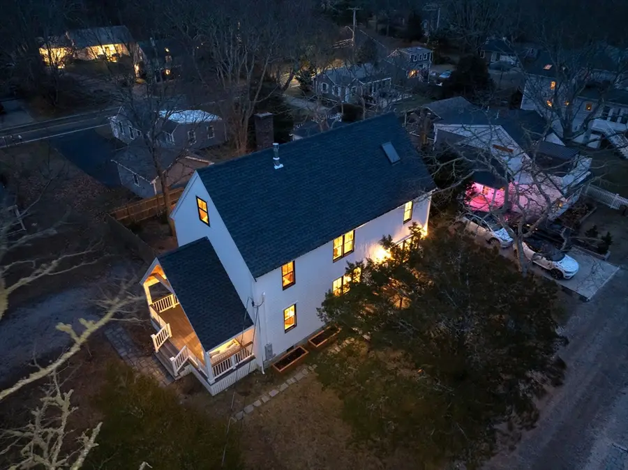 8 Pine St, Mattapoisett, MA 02739 - Image #2