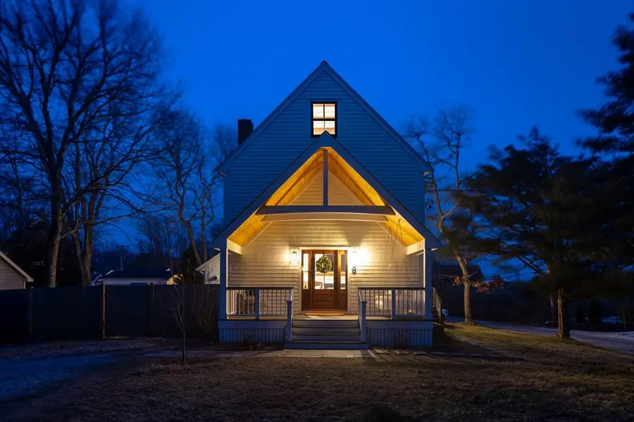 8 Pine St, Mattapoisett, MA 02739 - Image #3