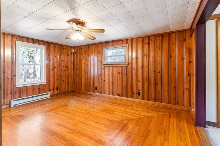 105 Metropolitan Park Ave, Seekonk, MA 02771 - Image #2
