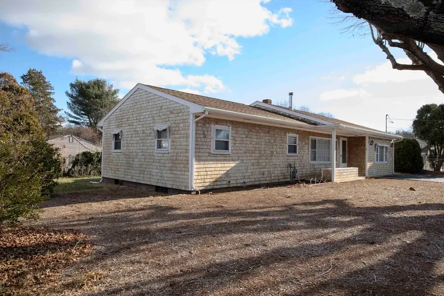 158 Slocum Rd, Dartmouth, MA 02747 - Image #2