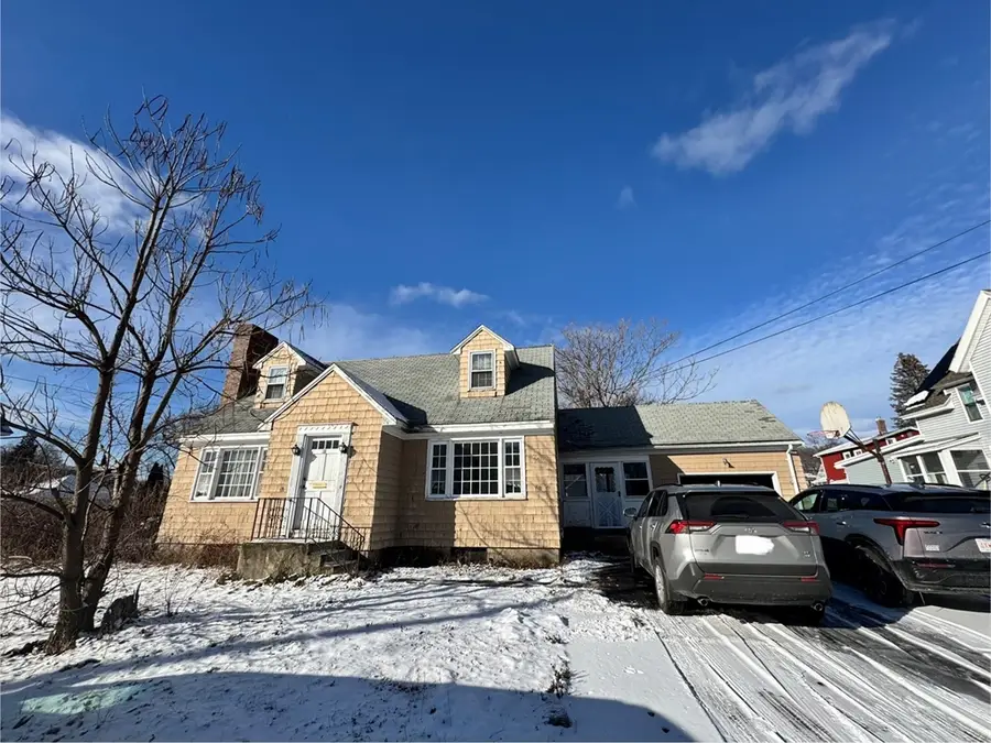 39 Mckinley Ave, Lowell, MA 01851 - Image #2