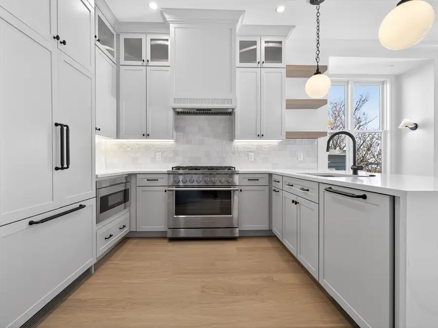 427 E 6th St #2, Boston, MA 02127 - Image #2