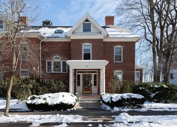 61 Crescent St #7, Northampton, MA 01060