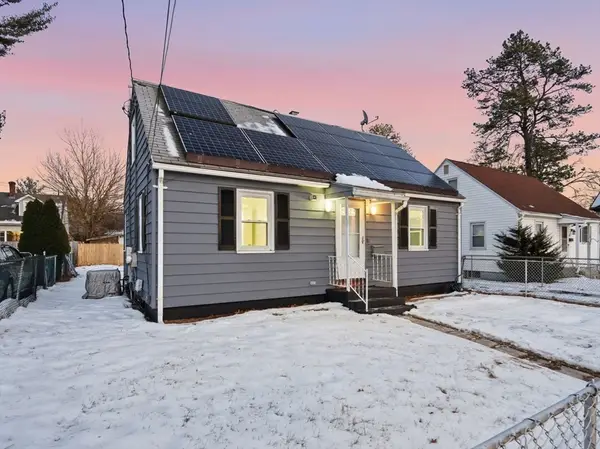 25 Pheland St, Springfield, MA 01109