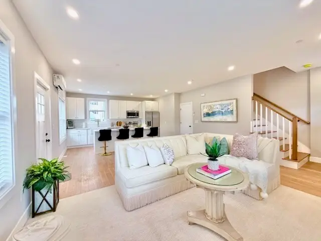 20 Broad St #1, Medway, MA 02053 - Image #1