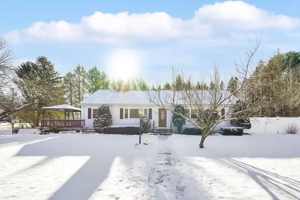 6 Katie St, Wilbraham, MA 01095