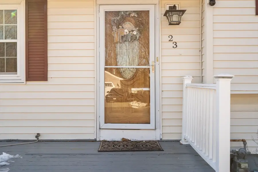 23 Mount Vernon Cir, Lawrence, MA 01843 - Image #2