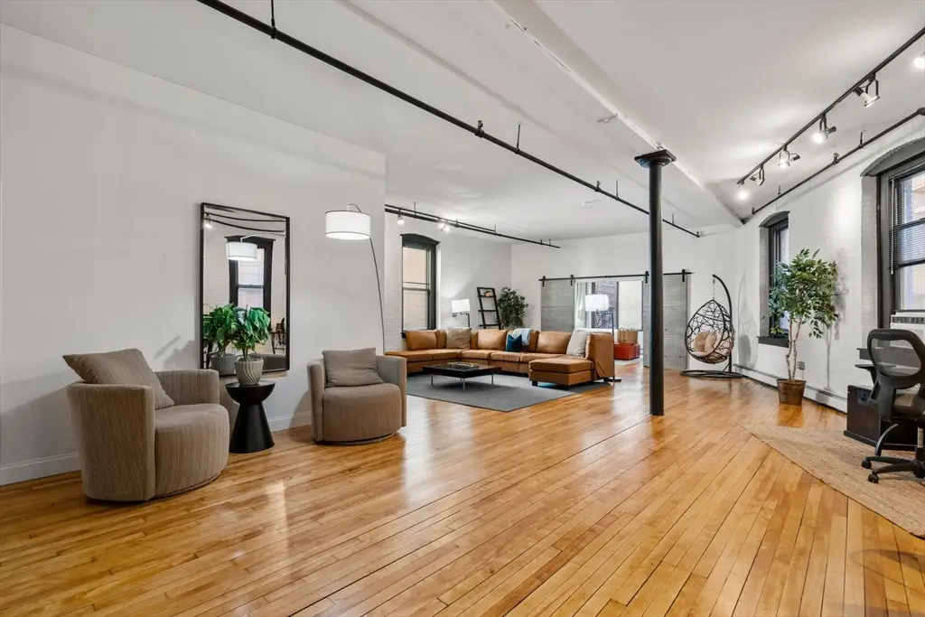 19 Stanhope St #2A, Boston, MA 02116 - Image #1
