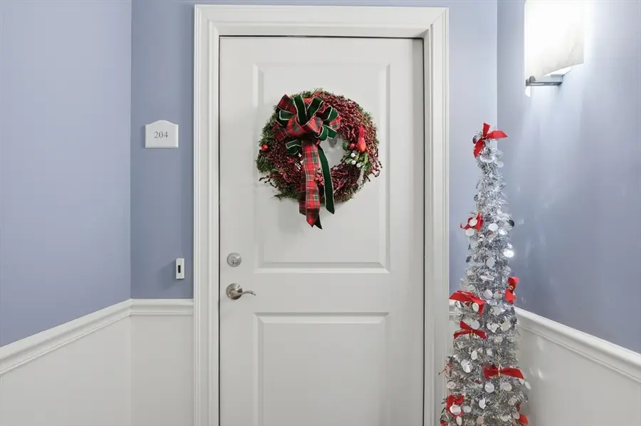 1818 Main Street #204, Holden, MA 01522 - Image #3