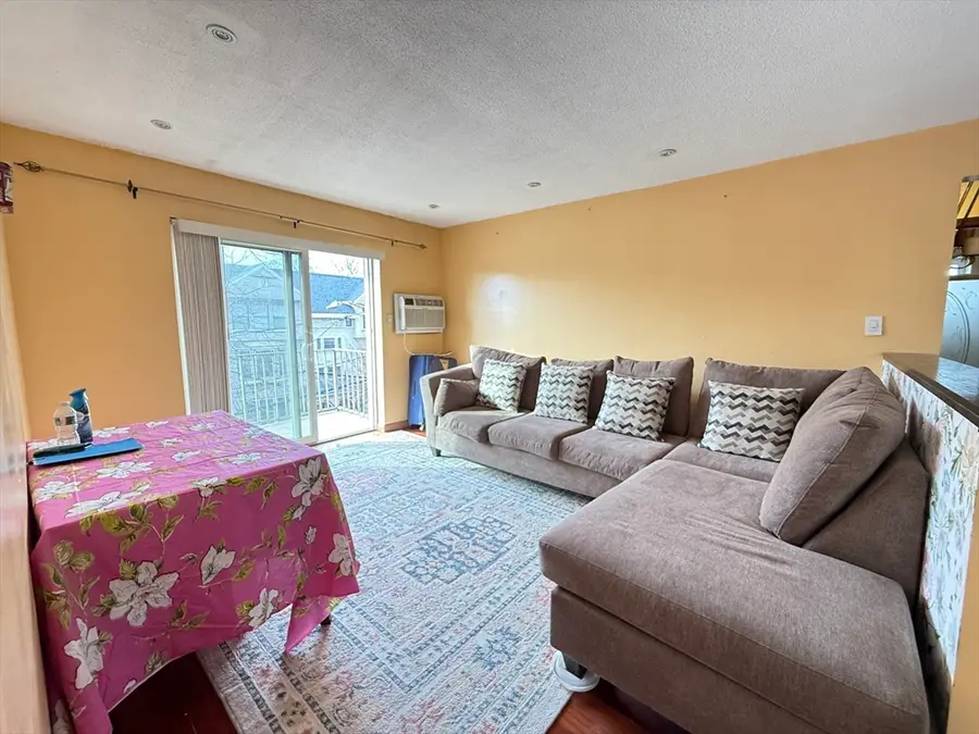 215 Washington Ave #9, Chelsea, MA 02150 - Image #2