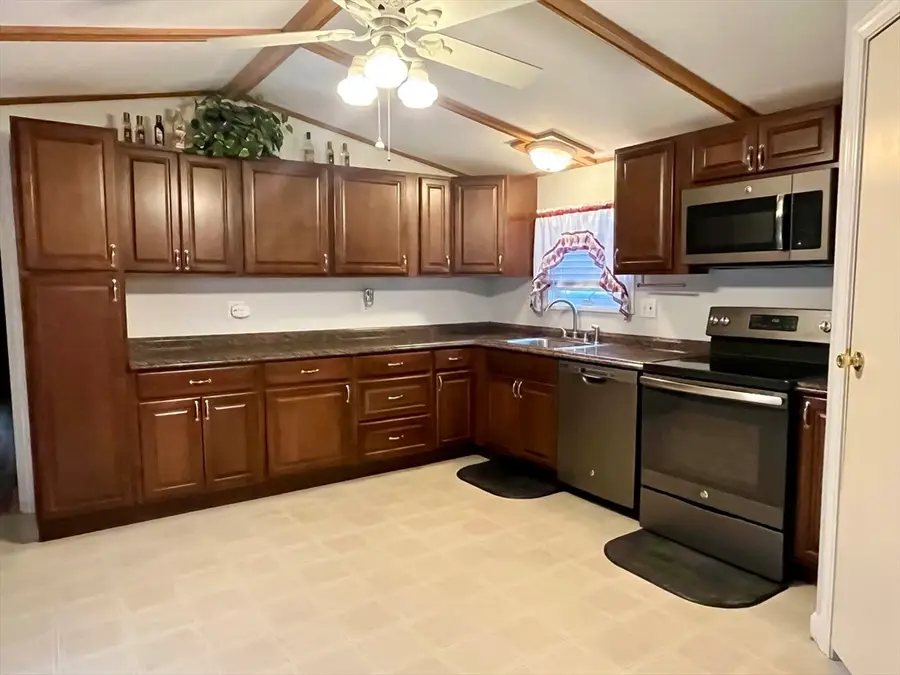 20 Conestoga Trail, Brookfield, MA 01506 - Image #2