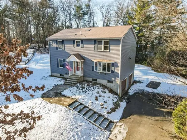 10 Hazelwood Ct, Attleboro, MA 02703