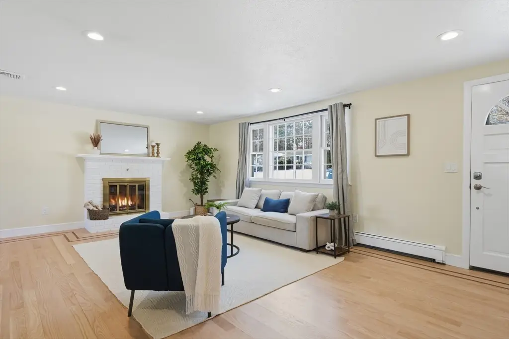 108 Cherry St, Framingham, MA 01701 - Image #1