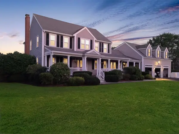 4 Donna Pass, Hopkinton, MA 01748