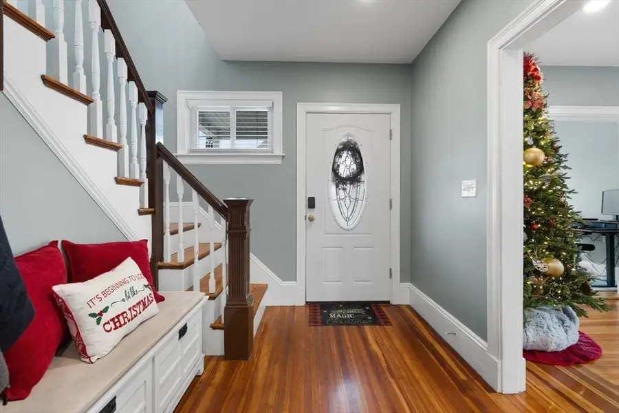 11 Richard St, Saugus, MA 01906 - Image #2