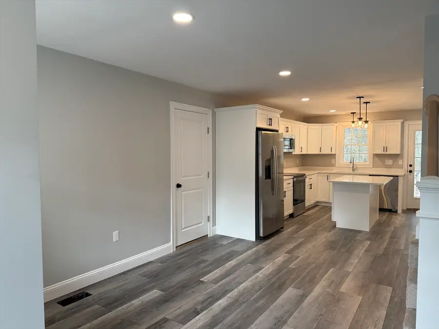 19 Kashmir's Way #19, Middleboro, MA 02346 - Image #3