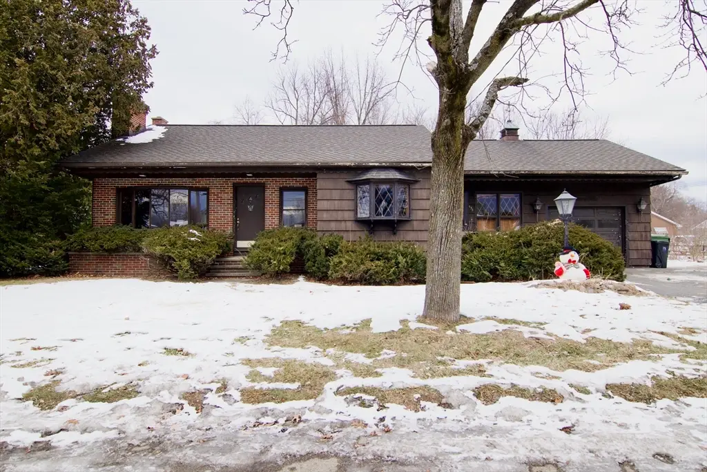 538 Mckinstry Ave, Chicopee, MA 01013 - Image #1