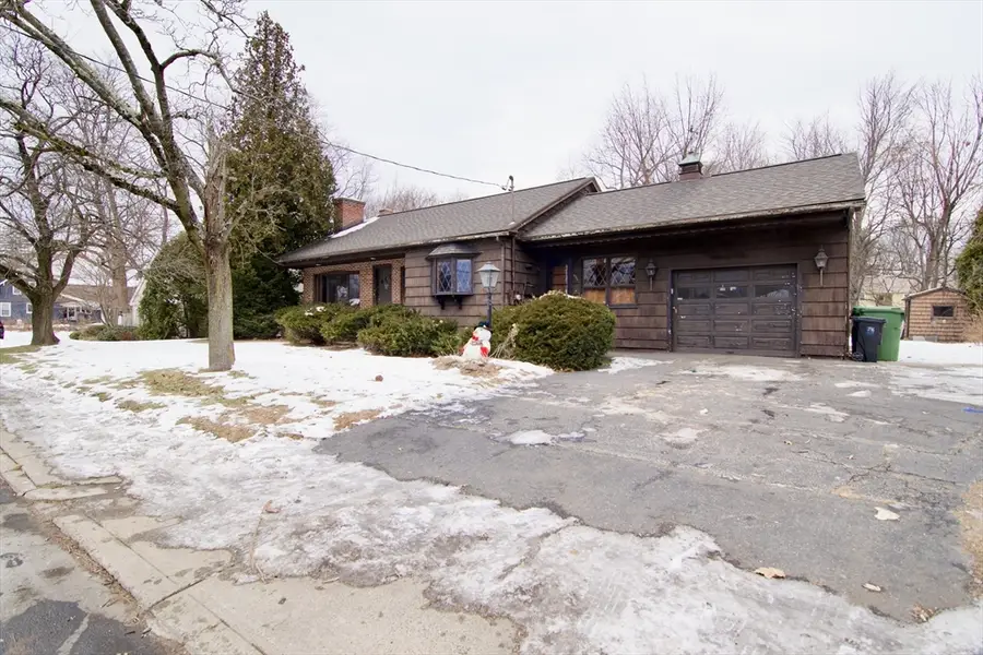 538 Mckinstry Ave, Chicopee, MA 01013 - Image #2