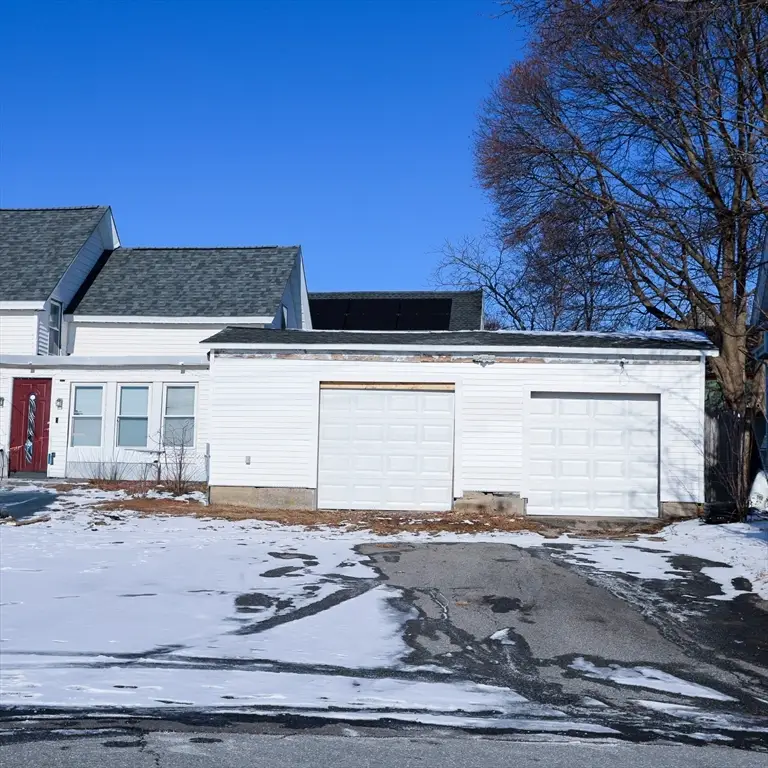 186 Powell St, Lowell, MA 01851 - Image #2
