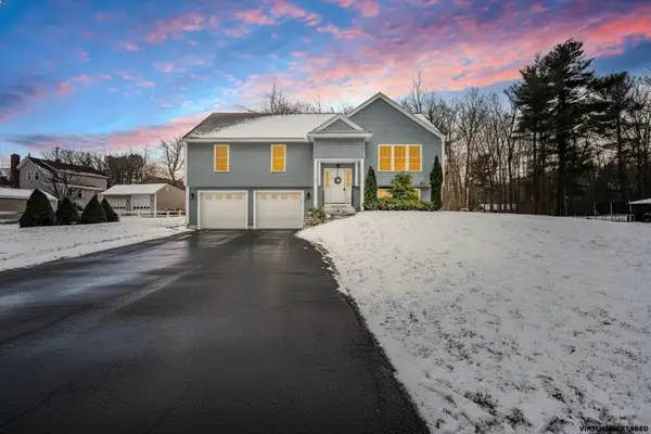 4 Donald Ave, Chelmsford, MA 01824