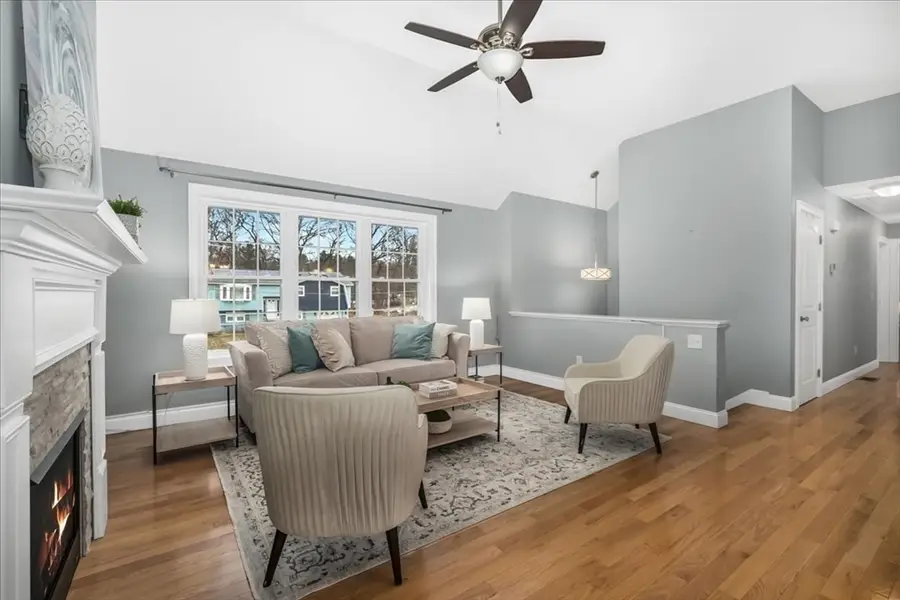 4 Donald Ave, Chelmsford, MA 01824 - Image #3