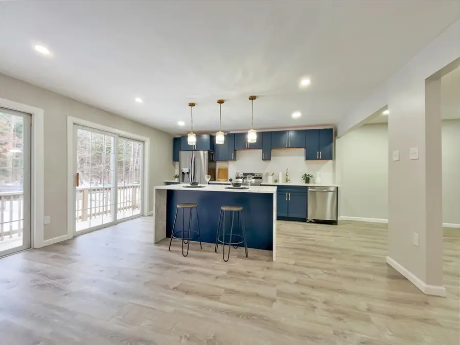 46 Holland Dr, East Longmeadow, MA 01028 - Image #3