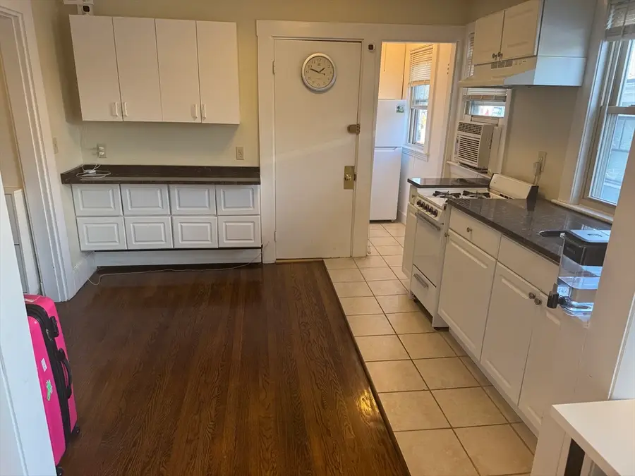 187-197 Concord Ave. #5, Cambridge, MA 02138 - Image #3