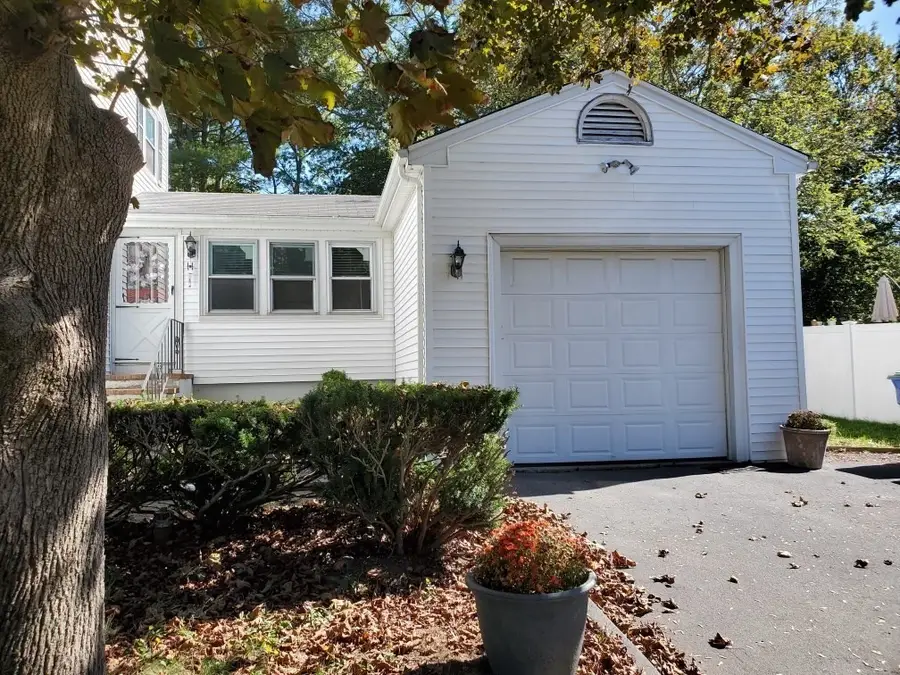 1696 Liberty St, Braintree, MA 02184 - Image #3
