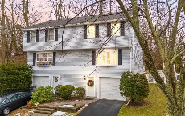 9 Twin Brooks Cir #9, Haverhill, MA 01835