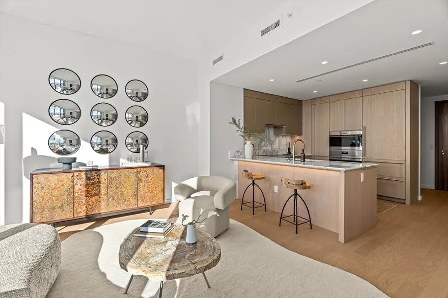 682 Atlantic Ave #38B, Boston, MA 02111 - Image #2