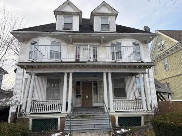 25-25A Charlotte St, Boston, MA 02121