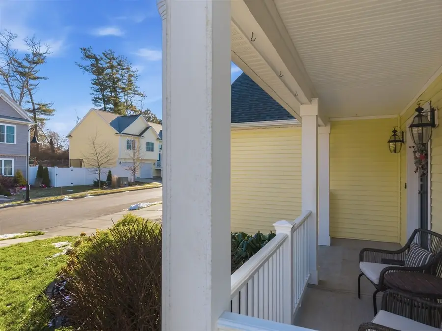 17 Carousel Ter, Dartmouth, MA 02747 - Image #2