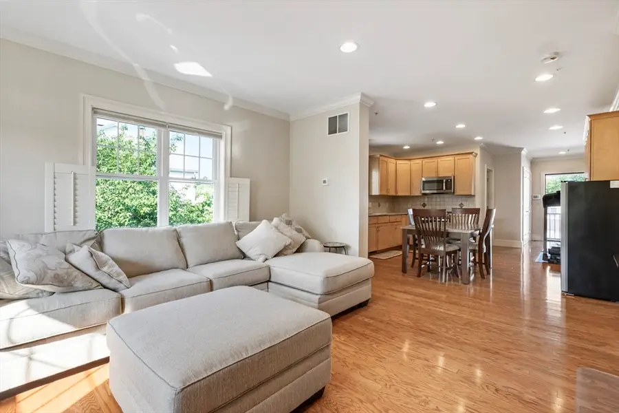 50 Clemence St #50, Cranston, RI 02920 - Image #3