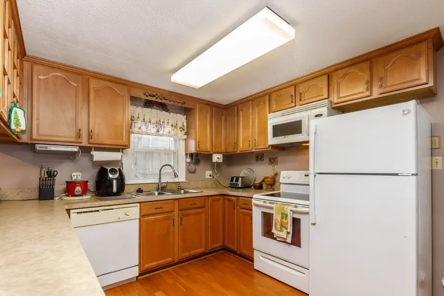 275 Reingold Avenue, Fitchburg, MA 01420 - Image #2