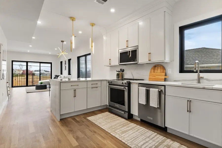 599 Sea St #2, Quincy, MA 02169 - Image #2