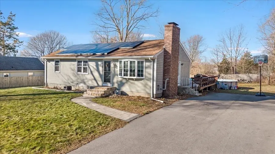 63 Hebb St, Somerset, MA 02725 - Image #2