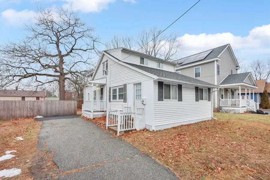 36 Emily St, Springfield, MA 01109 - Image #2