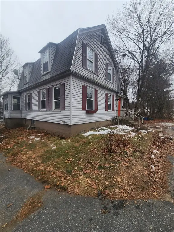 19 Kittredge St, Leominster, MA 01453