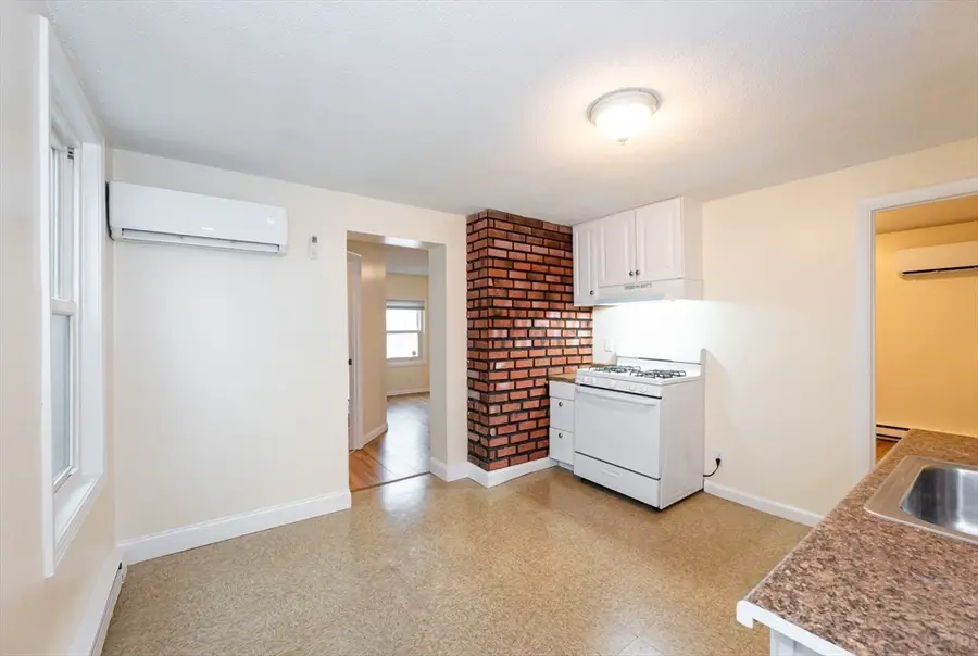 66 Perry St, Lowell, MA 01852 - Image #3