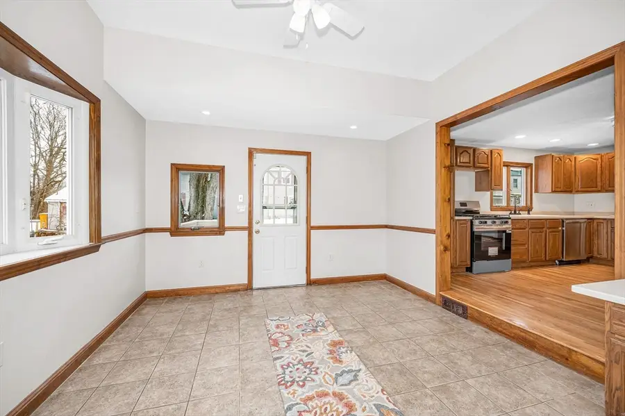 90 Chamberlain St, Lowell, MA 01852 - Image #3