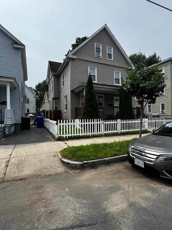 99 Wilmont St, Springfield, MA 01108 - Image #3