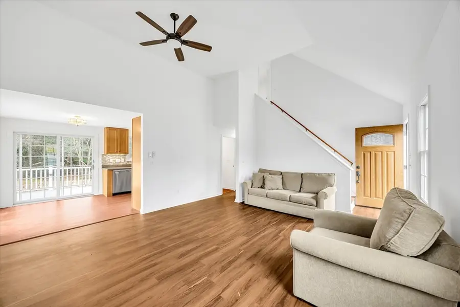 16 Mockingbird Ln, Marstons Mills, MA 02648 - Image #3