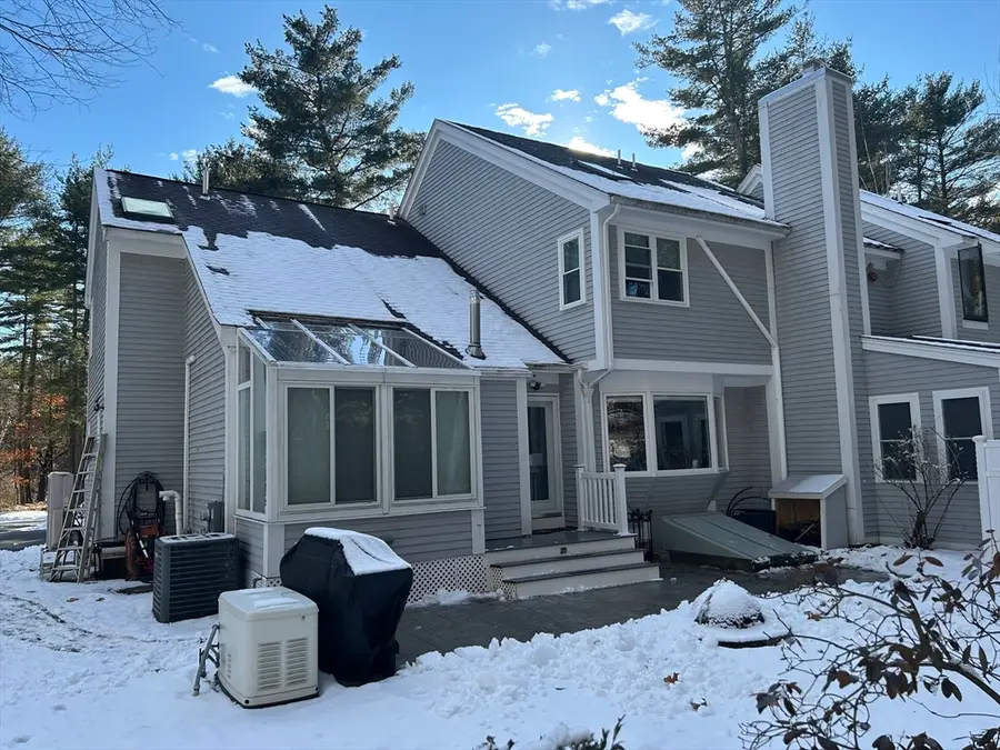 11 Longley Rd #K8, Shirley, MA 01464 - Image #2