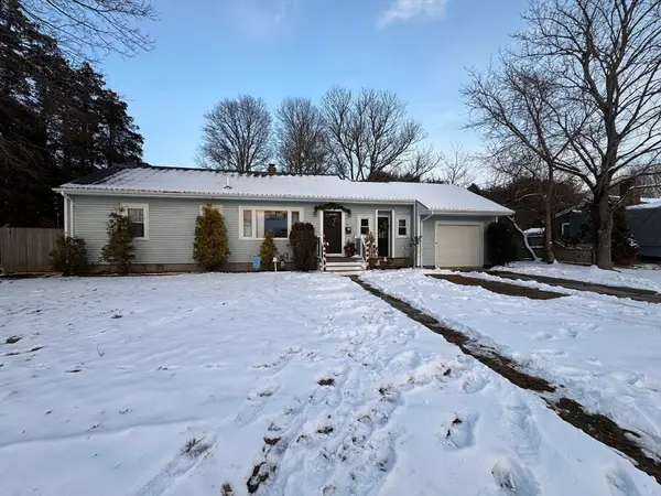 9 Rochambeau Street, Fairhaven, MA 02719