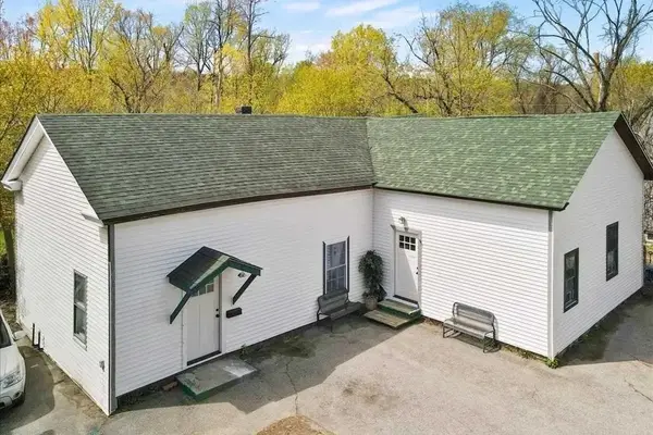 83 W Main St, Orange, MA 01364