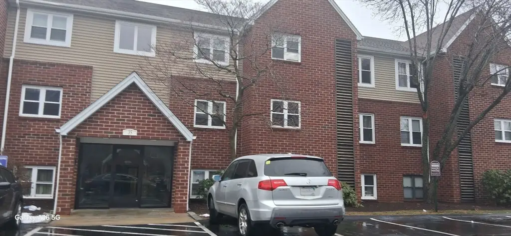 35 Longworth Ave #25, Brockton, MA 02301 - Image #1