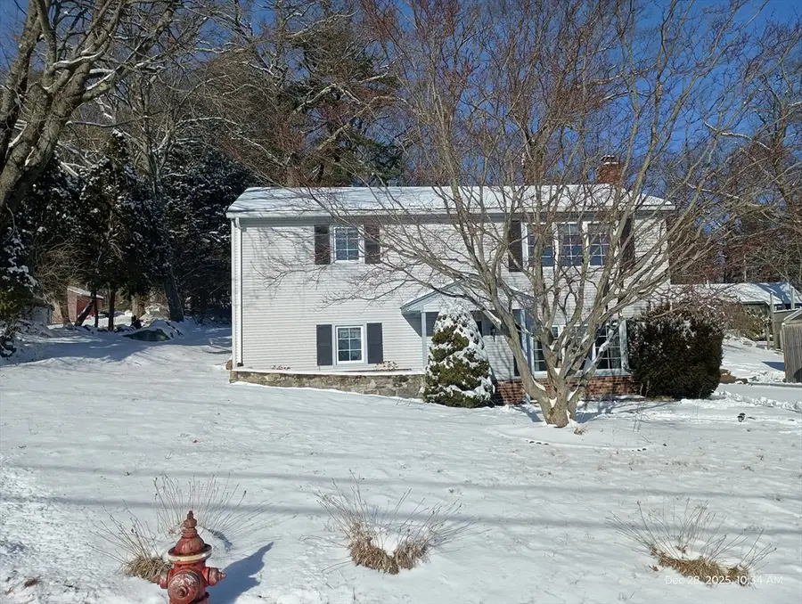 13 Blanchard Ave, Uxbridge, MA 01569 - Image #2