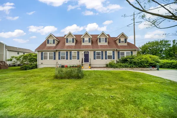 1441 Stafford Rd, Fall River, MA 02721