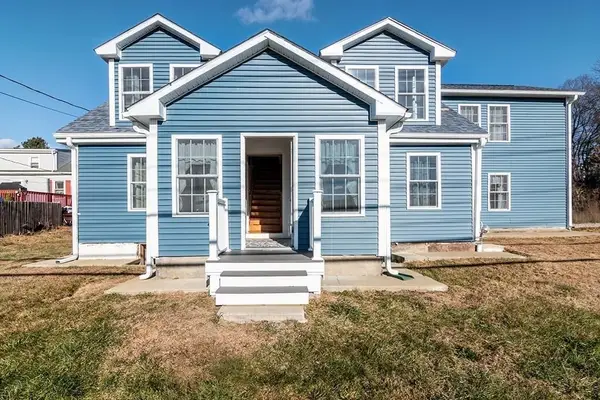 3871 Mendon Rd, Cumberland, RI 02864